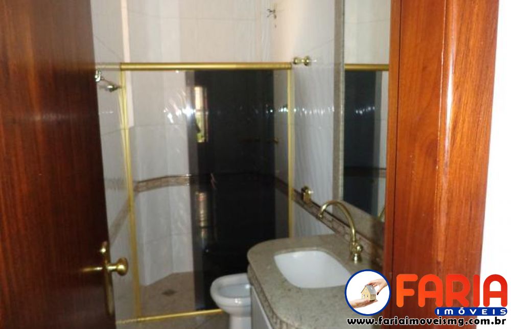 104 - Apartamento à venda no bairro CENTRO - Faria Imóveis 3