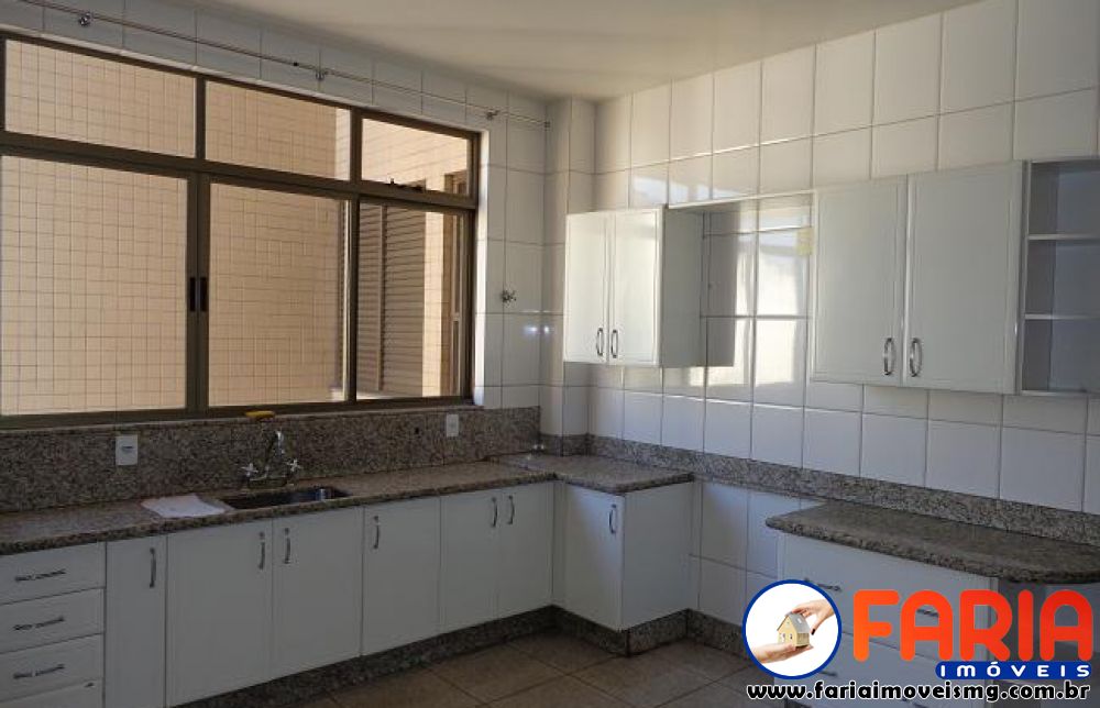 104 - Apartamento à venda no bairro CENTRO - Faria Imóveis 6