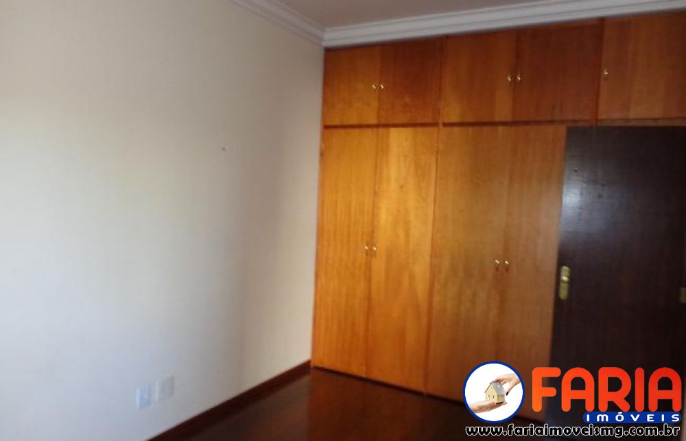 104 - Apartamento à venda no bairro CENTRO - Faria Imóveis 10