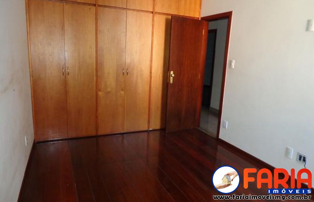 104 - Apartamento à venda no bairro CENTRO - Faria Imóveis 11