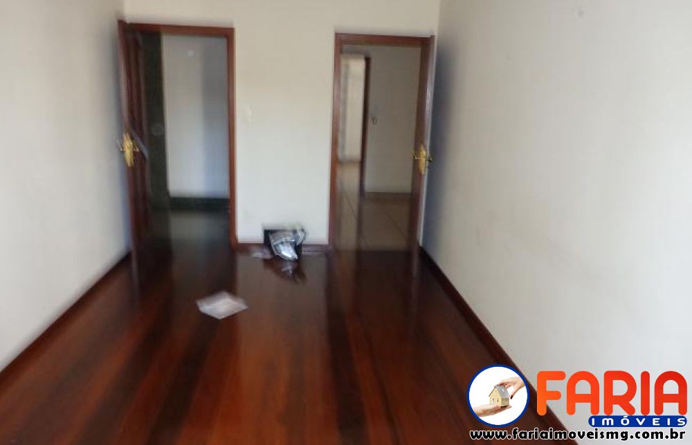 104 - Apartamento à venda no bairro CENTRO - Faria Imóveis 13