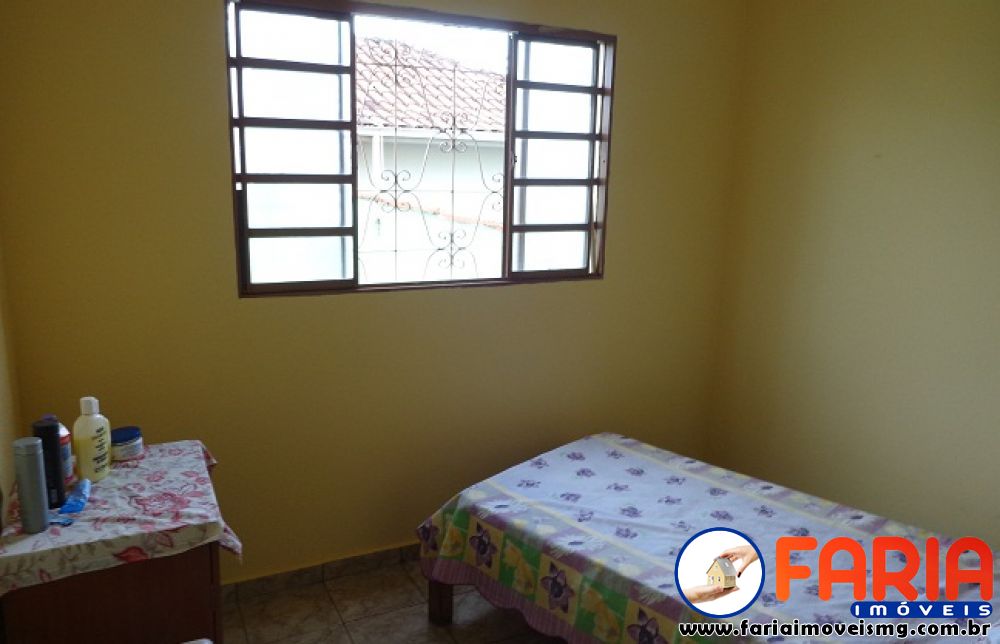 143 - Casa à venda no bairro VILA FERREIRA - Faria Imóveis 8