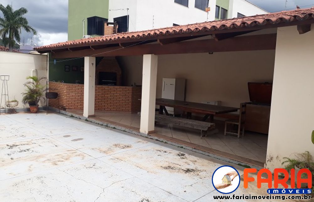 258 - Casa à venda no bairro SÃO JOSÉ - Faria Imóveis 1