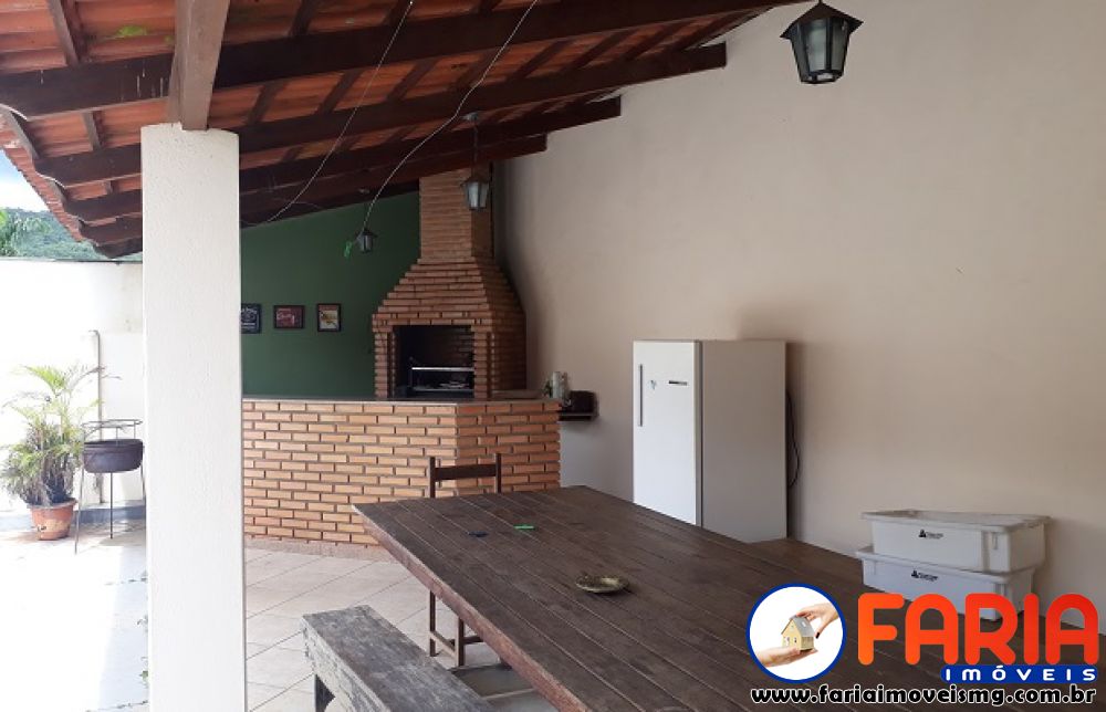 258 - Casa à venda no bairro SÃO JOSÉ - Faria Imóveis 2