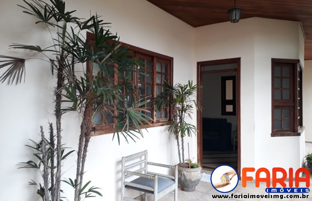 258 - Casa à venda no bairro SÃO JOSÉ - Faria Imóveis 18