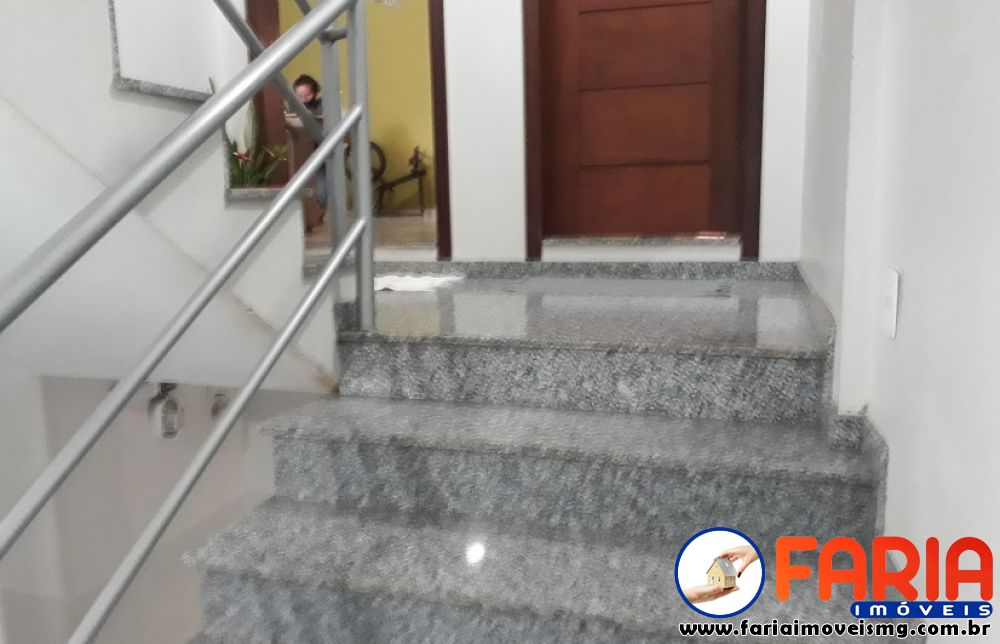 270 - Apartamento à venda no bairro VILA FERREIRA - Faria Imóveis 0