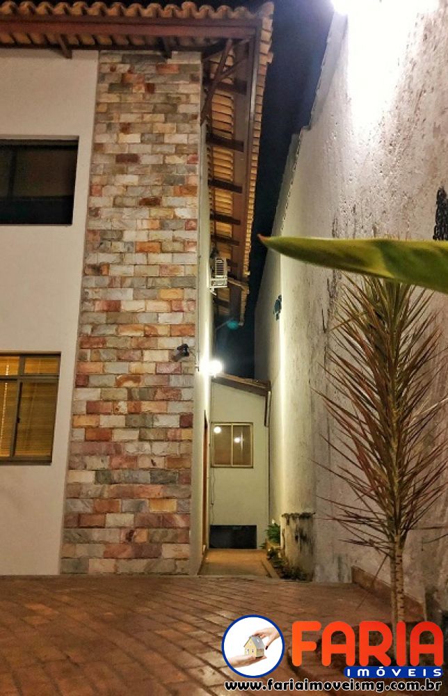 273 - Casa à venda no bairro CASTELO BRANCO - Faria Imóveis 14