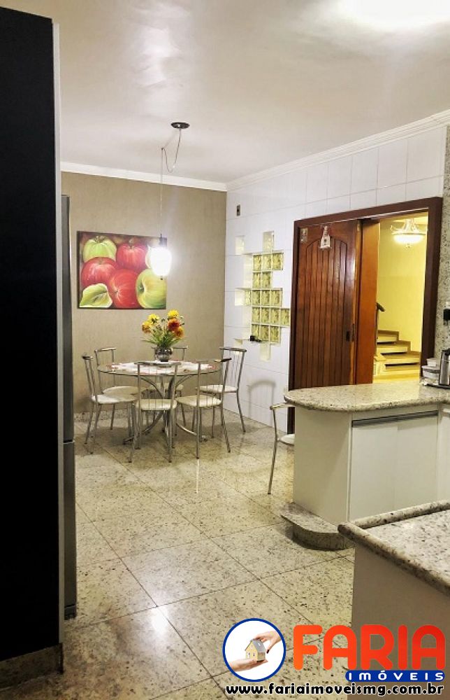 273 - Casa à venda no bairro CASTELO BRANCO - Faria Imóveis 16