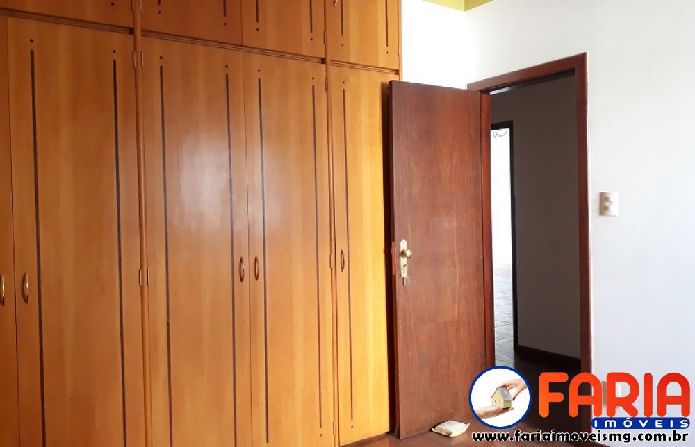 277 - Apartamento à venda no bairro CENTRO - Faria Imóveis 13