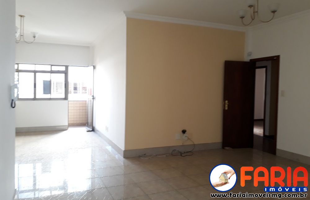 277 - Apartamento à venda no bairro CENTRO - Faria Imóveis 18