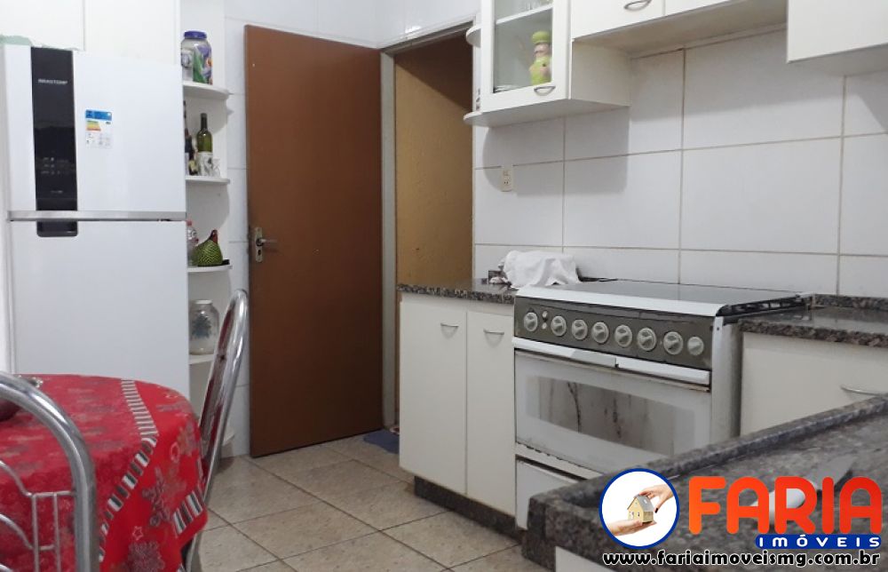 295 - Casa à venda no bairro PROVIDÊNCIA - Faria Imóveis 8