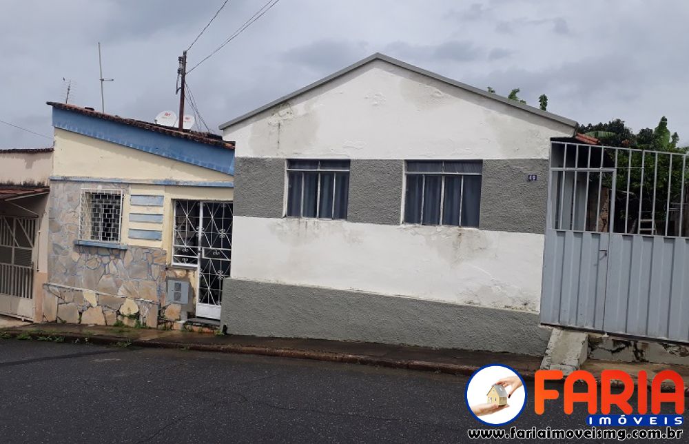 303 - Casa à venda no bairro NOSSA SENHORA DAS GRAÇAS  - Faria Imóveis 0