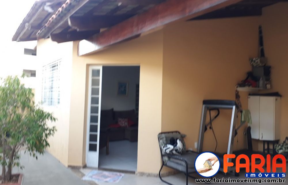 304 - Casa à venda no bairro SÃO LUIZ - Faria Imóveis 0