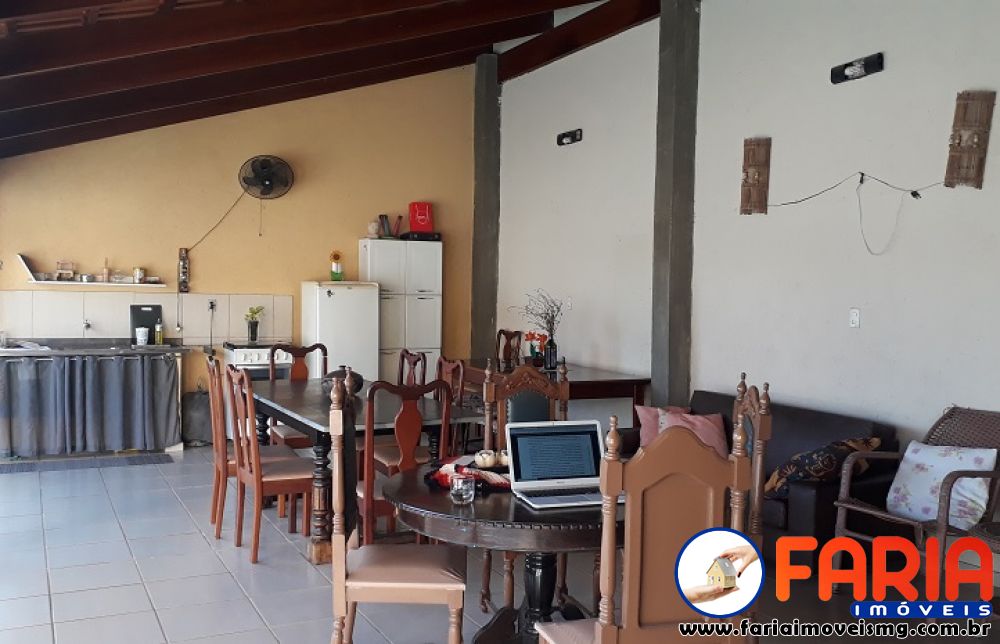 304 - Casa à venda no bairro SÃO LUIZ - Faria Imóveis 10