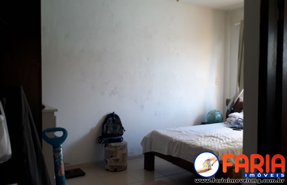 304 - Casa à venda no bairro SÃO LUIZ - Faria Imóveis 12