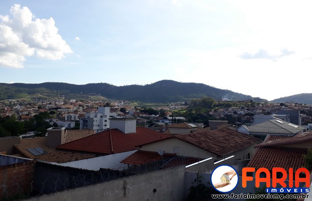 304 - Casa à venda no bairro SÃO LUIZ - Faria Imóveis 17