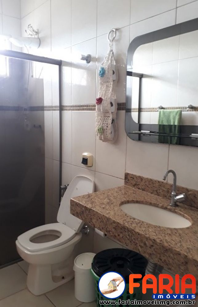 304 - Casa à venda no bairro SÃO LUIZ - Faria Imóveis 23