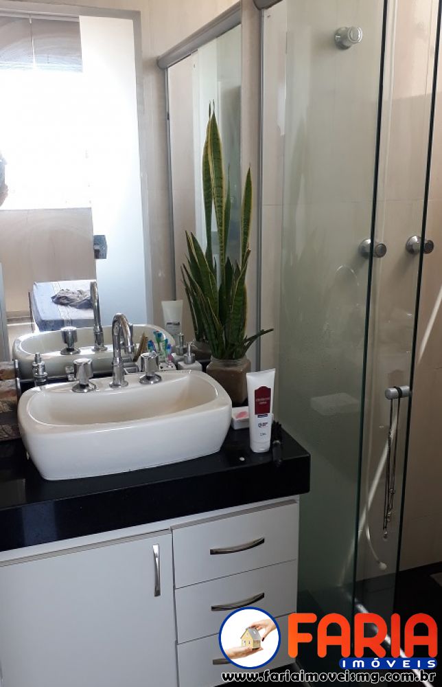 310 - Apartamento à venda no bairro JARDIM BEATRIZ - Faria Imóveis 4