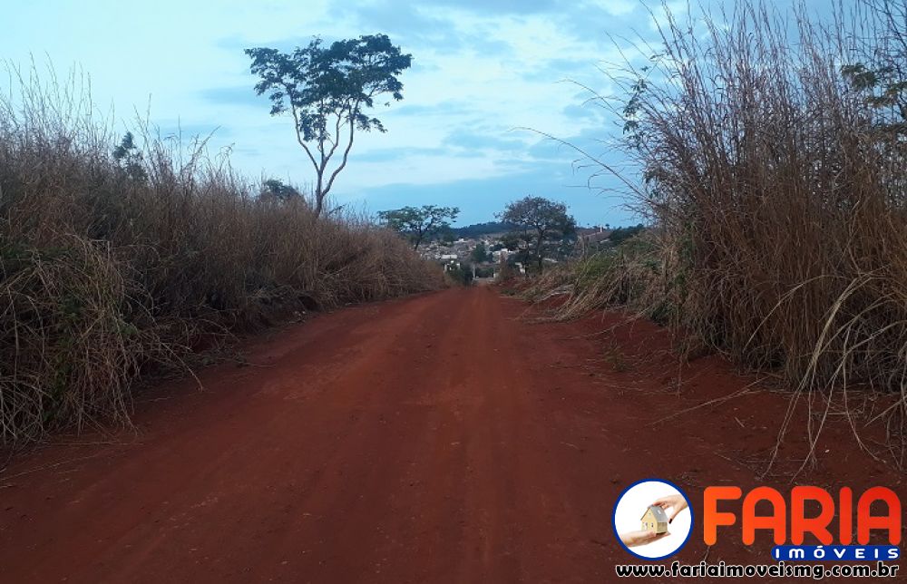 319 - Lote/Terreno &agrave; venda no bairro SENADOR VALADARES - Faria Im&oacute;veis 4