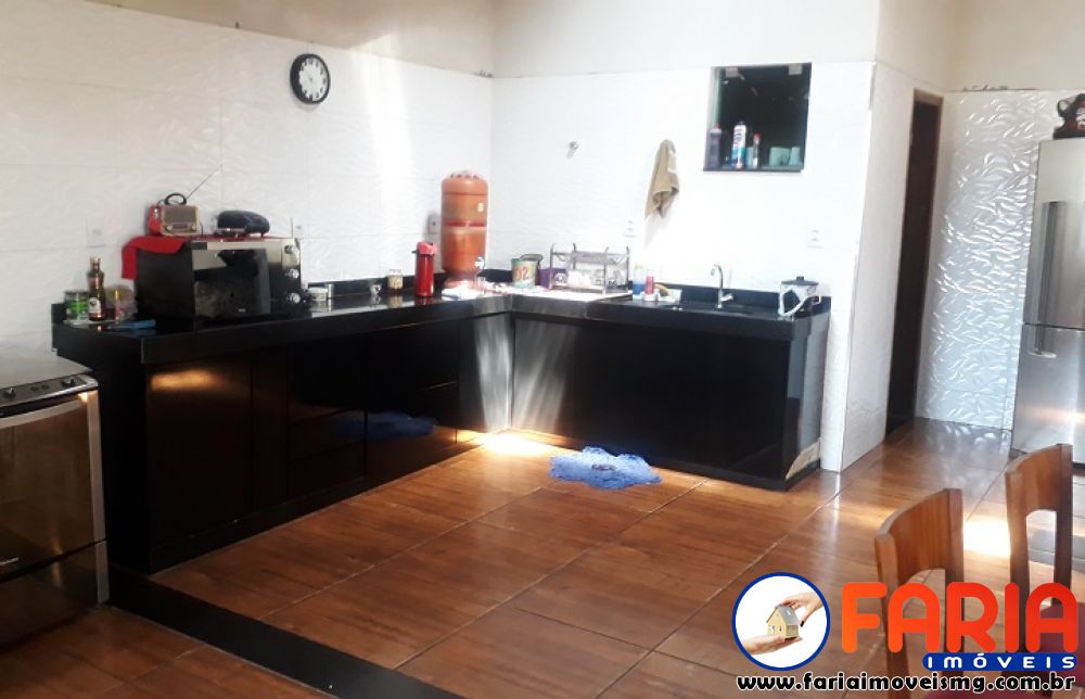 325 - Casa à venda no bairro VILA FERREIRA - Faria Imóveis 21