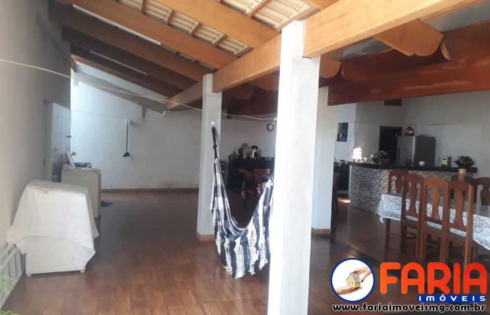 325 - Casa à venda no bairro VILA FERREIRA - Faria Imóveis 25