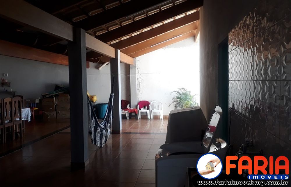 325 - Casa à venda no bairro VILA FERREIRA - Faria Imóveis 27