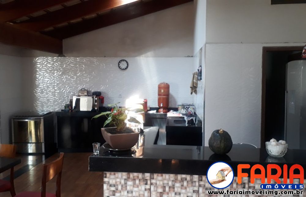 325 - Casa à venda no bairro VILA FERREIRA - Faria Imóveis 28