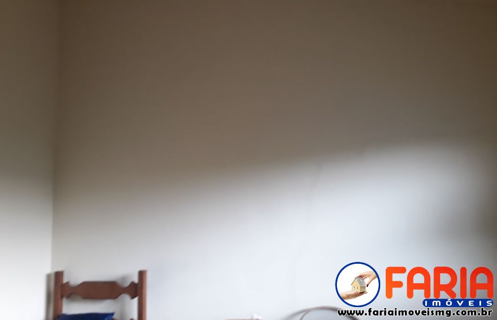 337 - Casa à venda no bairro VILA FERREIRA - Faria Imóveis 18