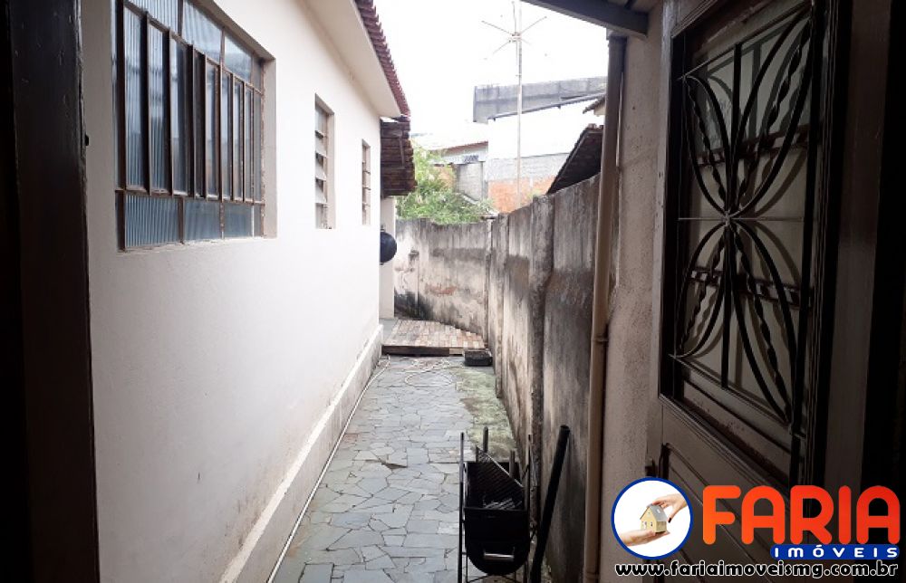 349 - Casa à venda no bairro CERRO - Faria Imóveis 3