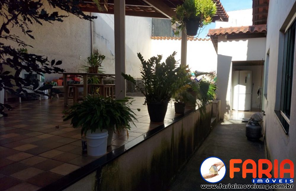 351 - Casa à venda no bairro RECANTO DA LAGOA - Faria Imóveis 6