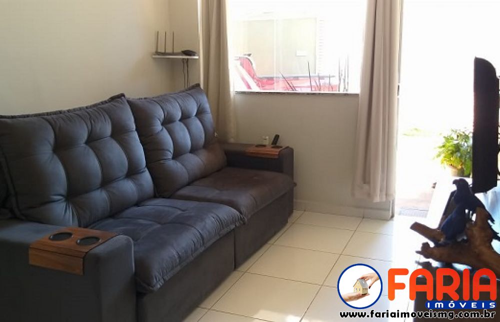 Casa à venda no bairro SENADOR VALADARES