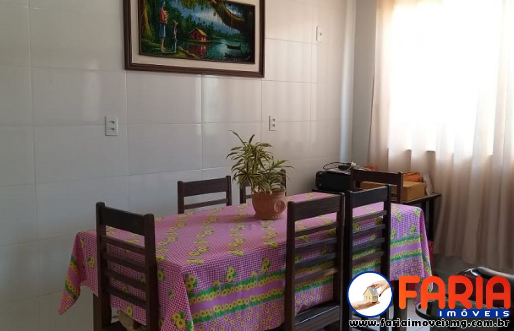 352 - Casa à venda no bairro SENADOR VALADARES - Faria Imóveis 4