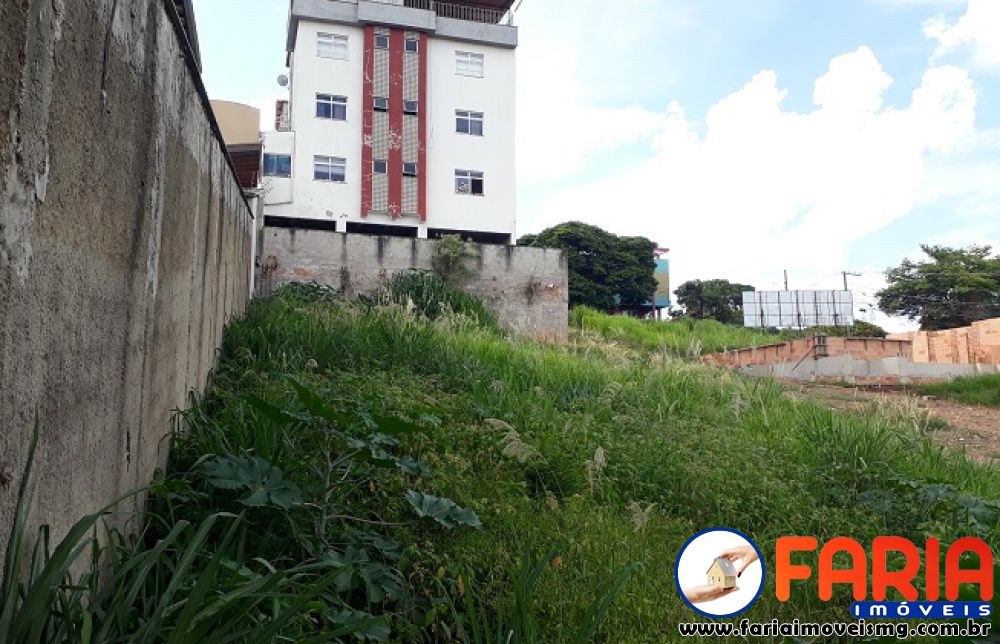 355 - Lote/Terreno à venda no bairro SÃO JOSÉ - Faria Imóveis 0