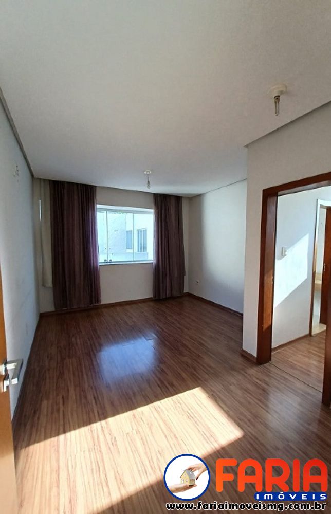 357 - Casa à venda no bairro SÃO FRANCISCO - Faria Imóveis 12