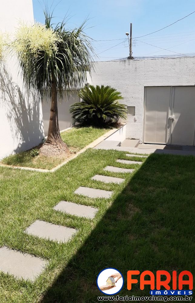 357 - Casa à venda no bairro SÃO FRANCISCO - Faria Imóveis 19