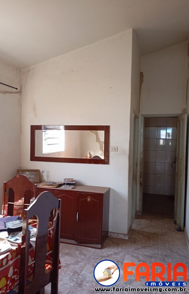 363 - Casa à venda no bairro SÃO FRANCISCO - Faria Imóveis 4