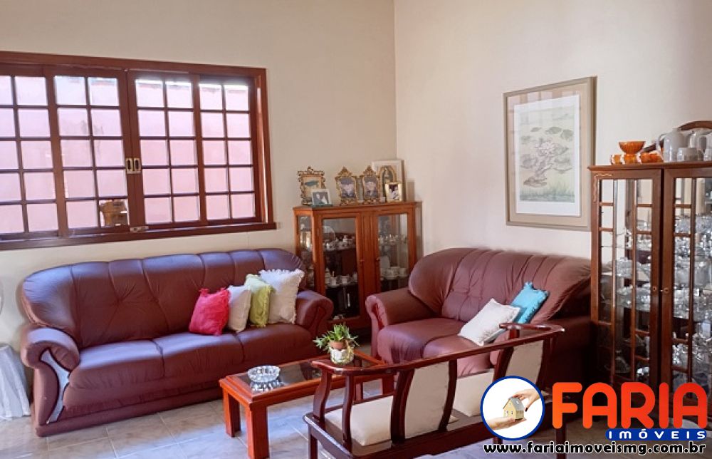 365 - Casa à venda no bairro SÃO JOSÉ - Faria Imóveis 5