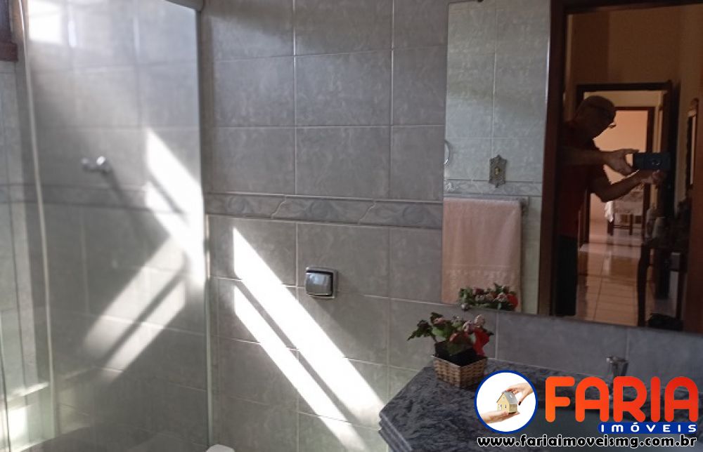 365 - Casa à venda no bairro SÃO JOSÉ - Faria Imóveis 9