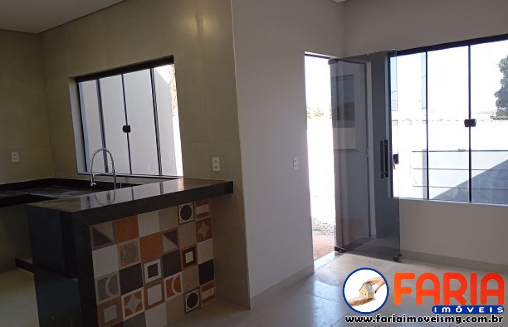 367 - Casa à venda no bairro PADRE LIBÉRIO - Faria Imóveis 3