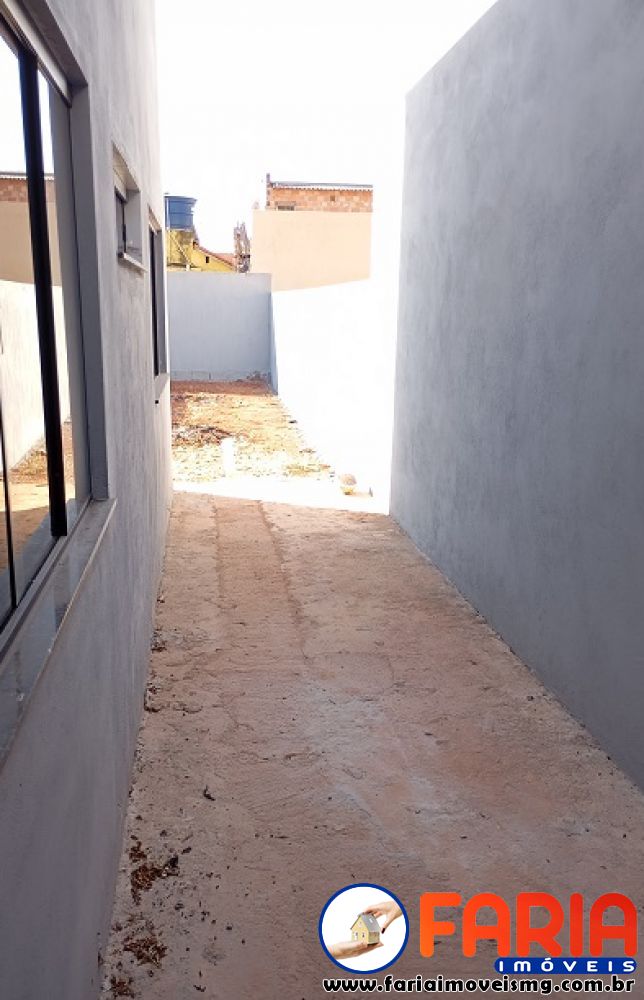367 - Casa à venda no bairro PADRE LIBÉRIO - Faria Imóveis 8