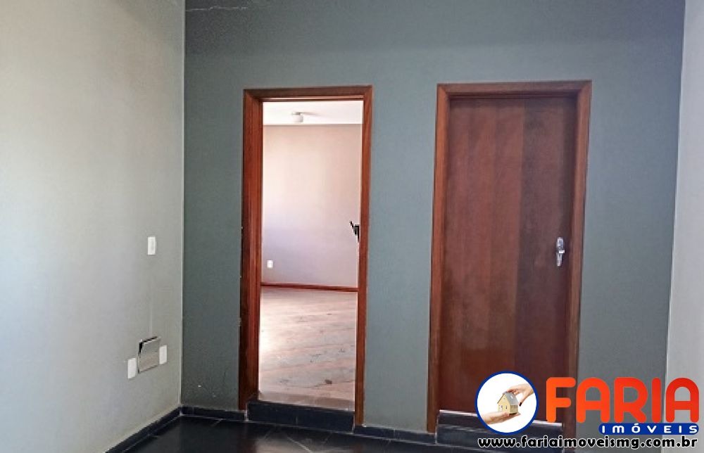 369 - Apartamento à venda no bairro SÃO JOSÉ - Faria Imóveis 0