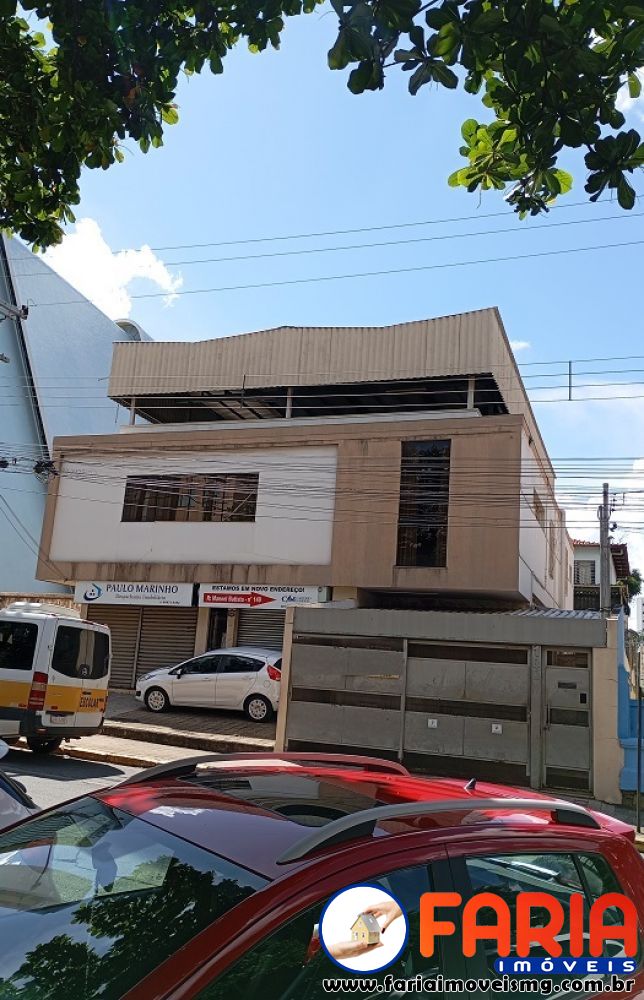 377 - Casa à venda no bairro CENTRO - Faria Imóveis 1