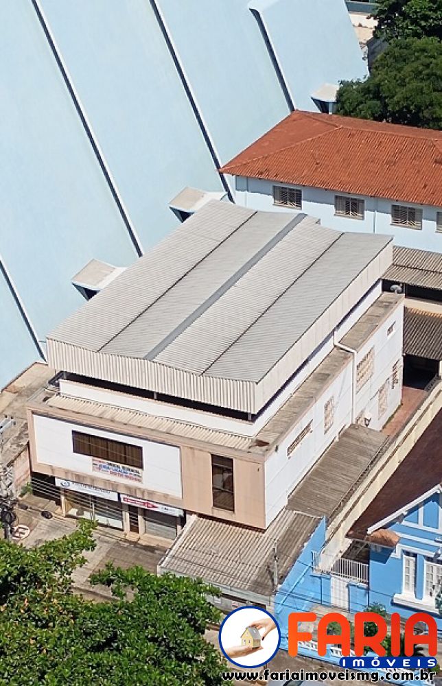 377 - Casa à venda no bairro CENTRO - Faria Imóveis 4