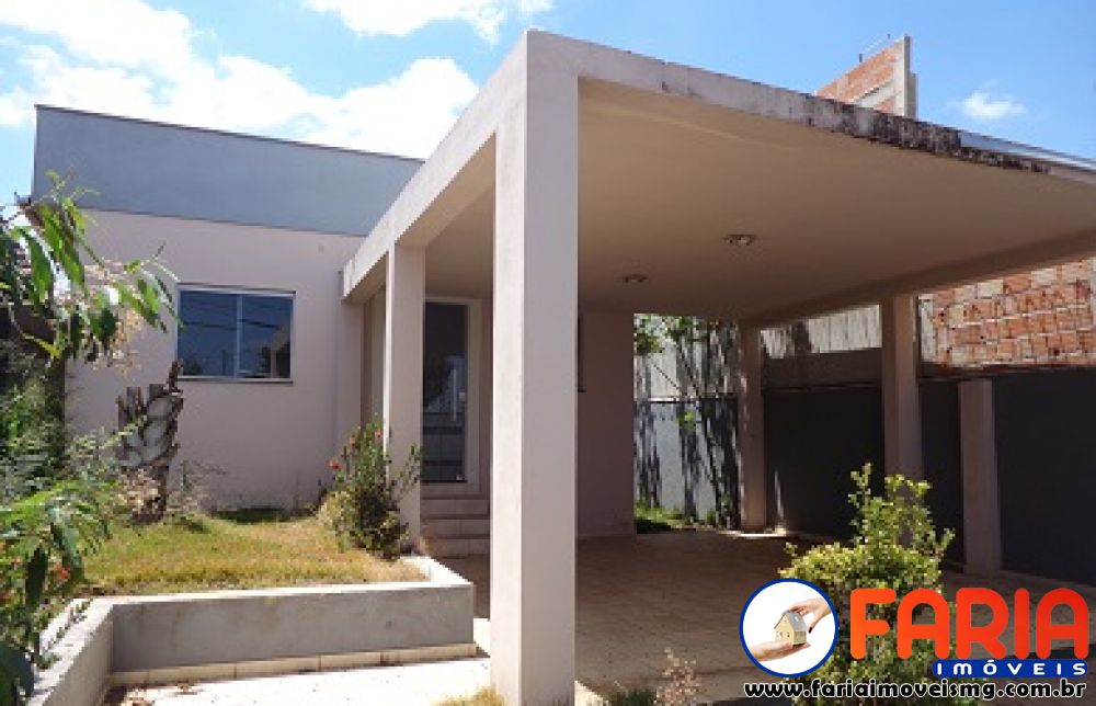 Casa à venda no bairro JOÃO PAULO II