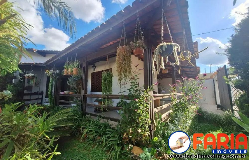 Casa à venda no bairro JARDIM BEATRIZ