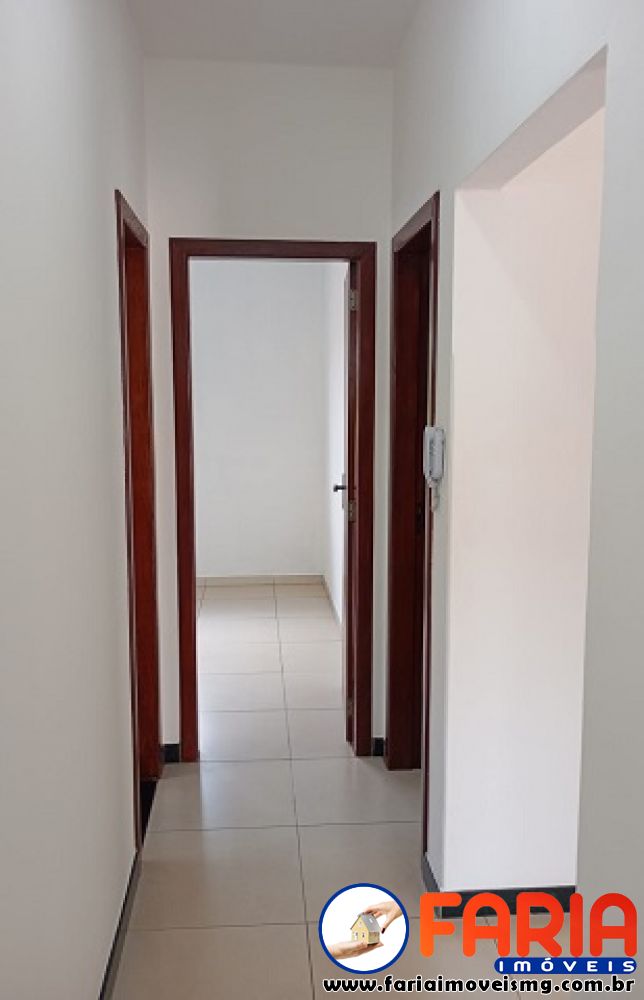 392 - Casa &agrave; venda no bairro VILA FERREIRA - Faria Im&oacute;veis 1