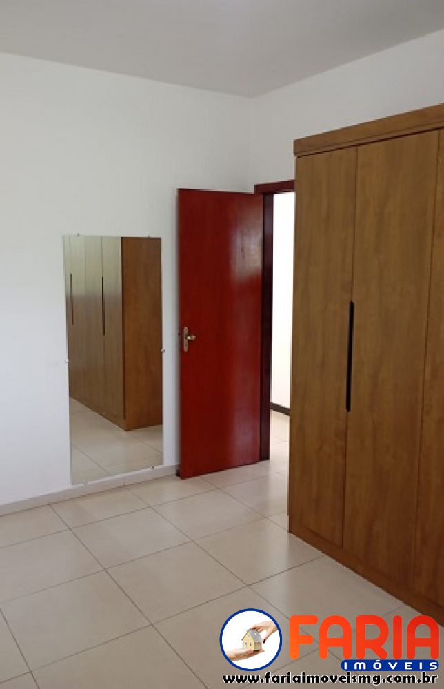 392 - Casa &agrave; venda no bairro VILA FERREIRA - Faria Im&oacute;veis 3