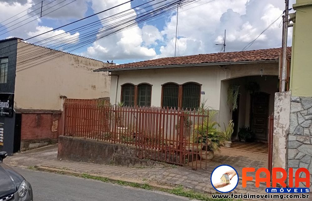 393 - Casa &agrave; venda no bairro CENTRO - Faria Im&oacute;veis 1