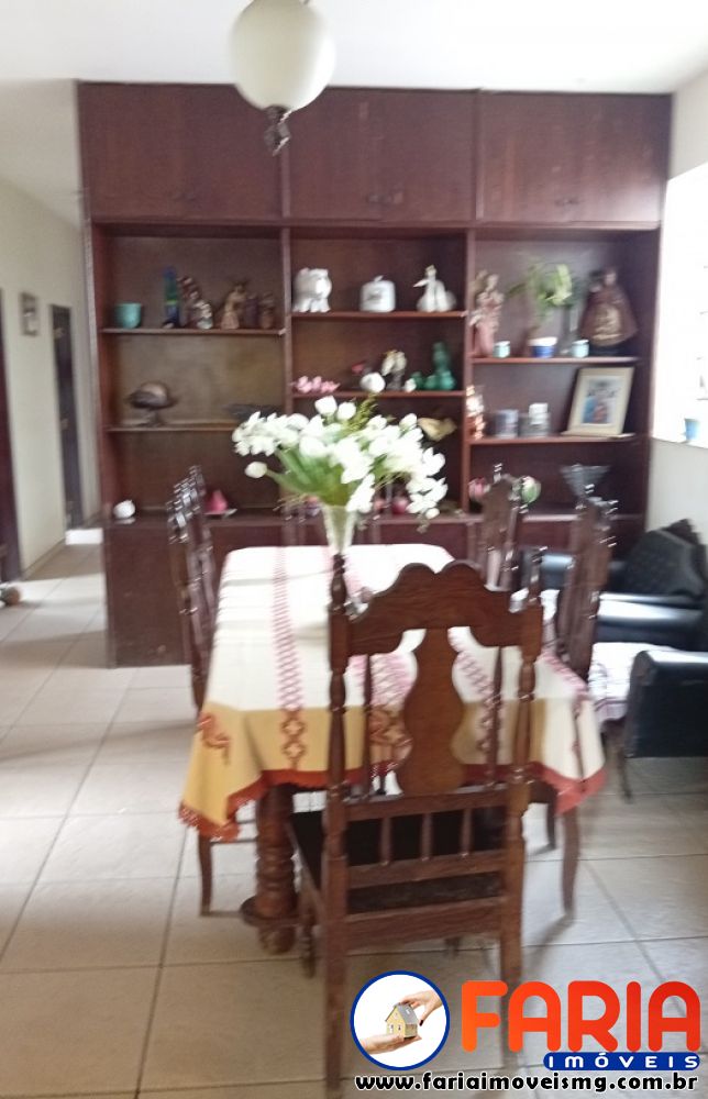 393 - Casa &agrave; venda no bairro CENTRO - Faria Im&oacute;veis 6