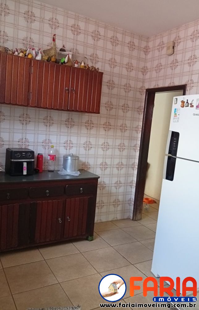 393 - Casa &agrave; venda no bairro CENTRO - Faria Im&oacute;veis 15